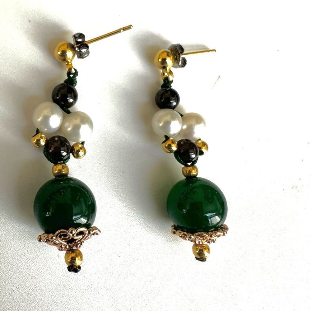 Gold tone green agate and pearl drop earrings - Picture 6 of 6